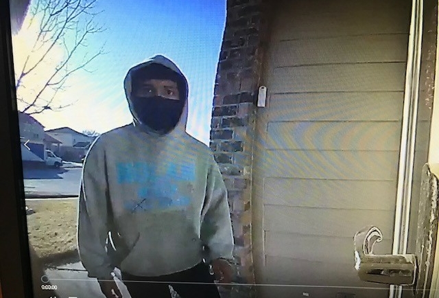 Killeen Police Need Your Help Identifying These Burglars