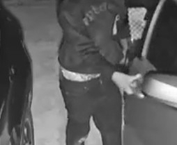 Do you recognize this burglary suspect?